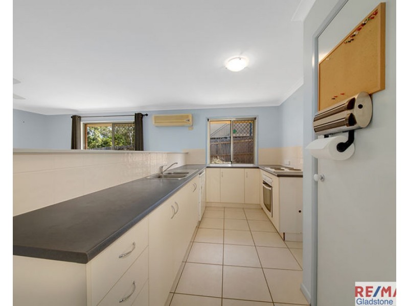 22 Flounder Crescent, Toolooa QLD 4680