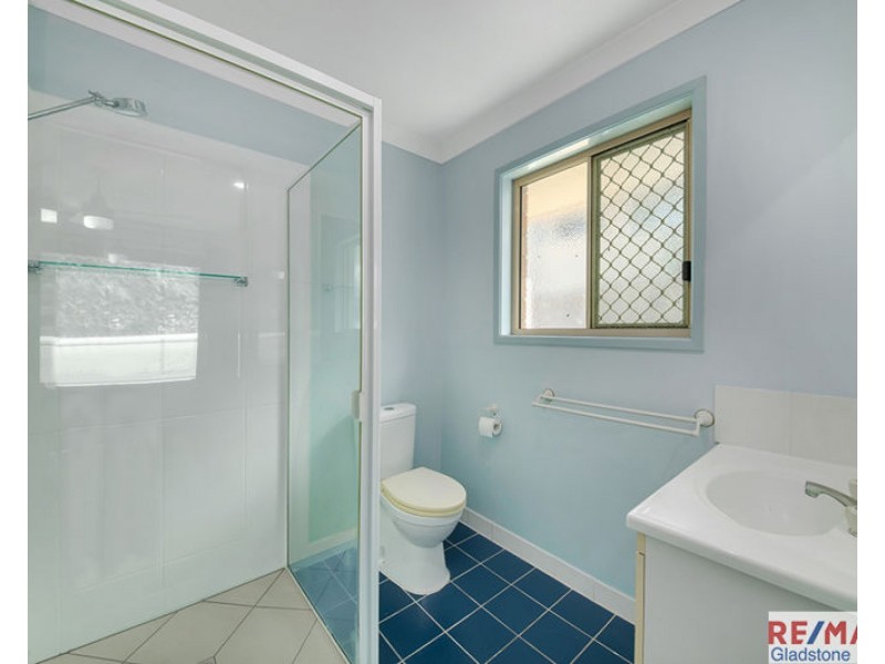 22 Flounder Crescent, Toolooa QLD 4680