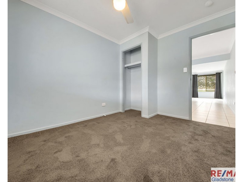22 Flounder Crescent, Toolooa QLD 4680