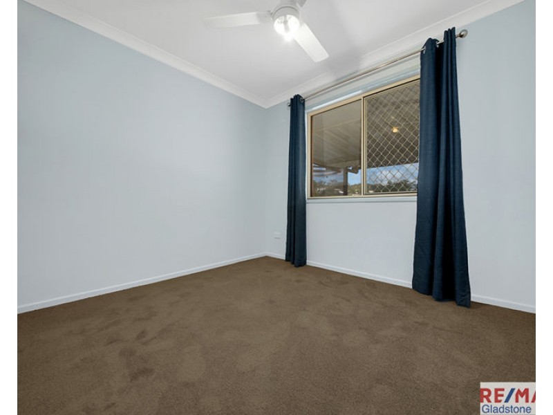 22 Flounder Crescent, Toolooa QLD 4680