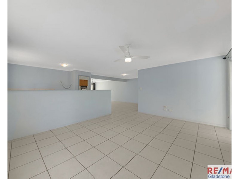 22 Flounder Crescent, Toolooa QLD 4680