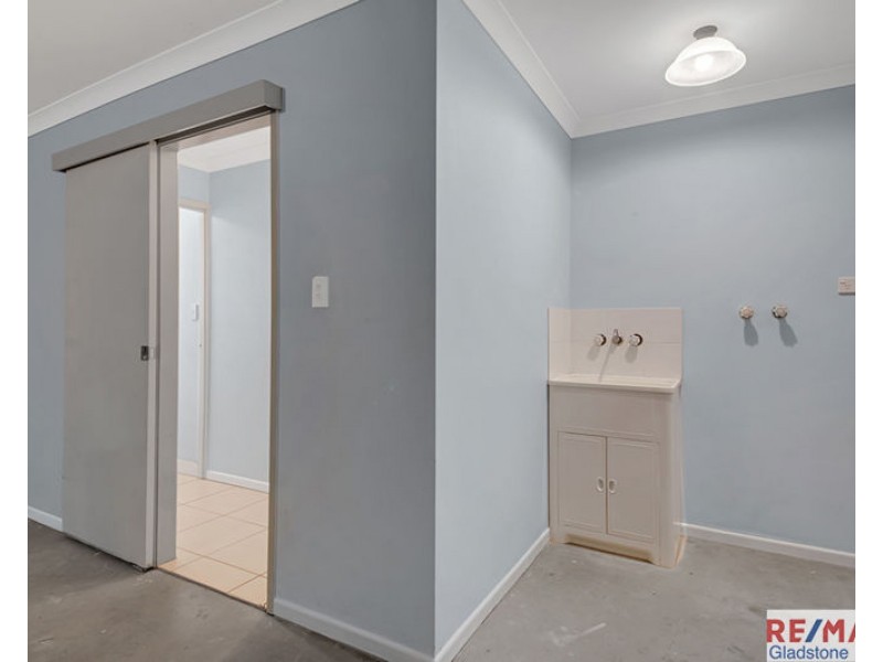 22 Flounder Crescent, Toolooa QLD 4680