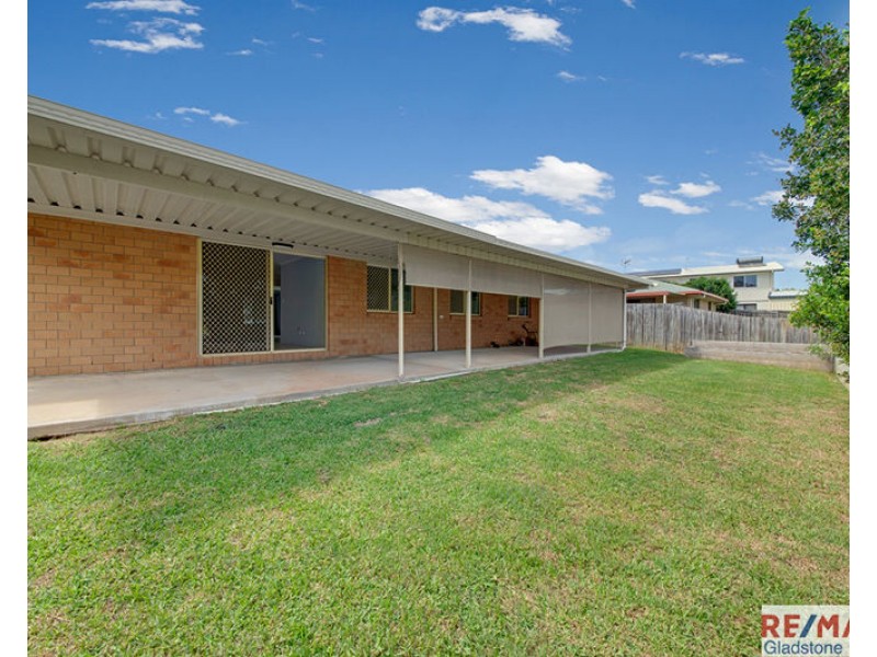 22 Flounder Crescent, Toolooa QLD 4680