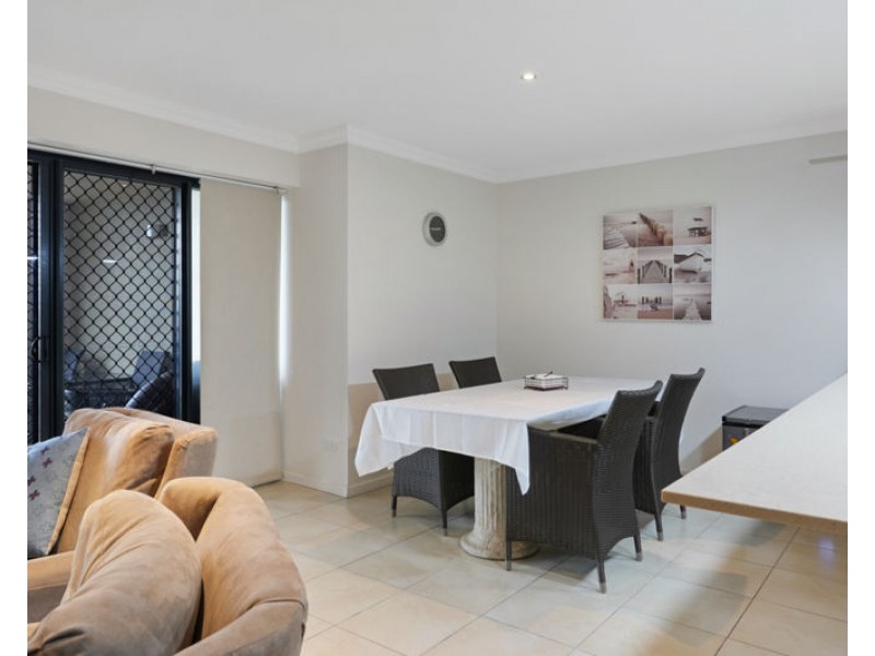 5/8a Wyndham Avenue, Boyne Island QLD 4680