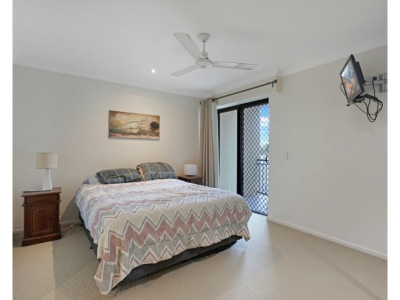 5/8a Wyndham Avenue, Boyne Island QLD 4680