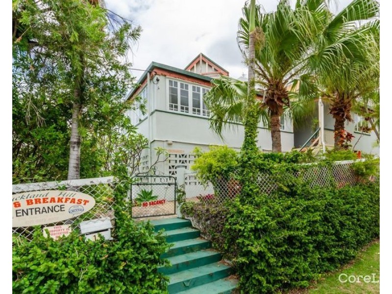 15 Yarroon Street, Gladstone QLD 4680