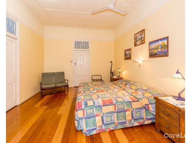 15 Yarroon Street, Gladstone QLD 4680