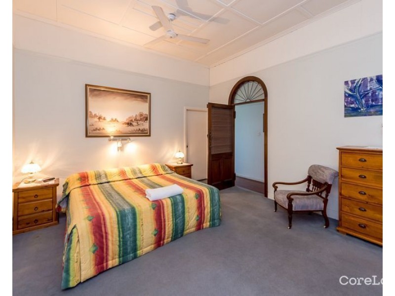 15 Yarroon Street, Gladstone QLD 4680