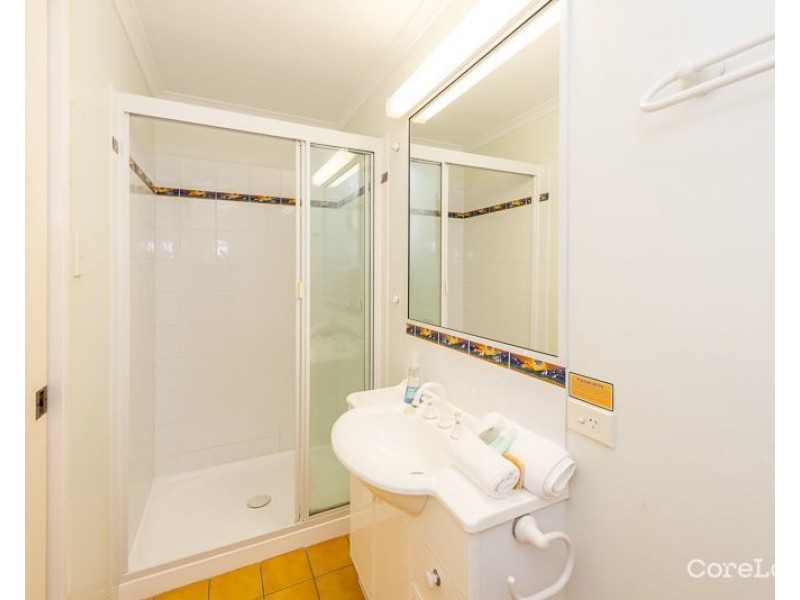 15 Yarroon Street, Gladstone QLD 4680