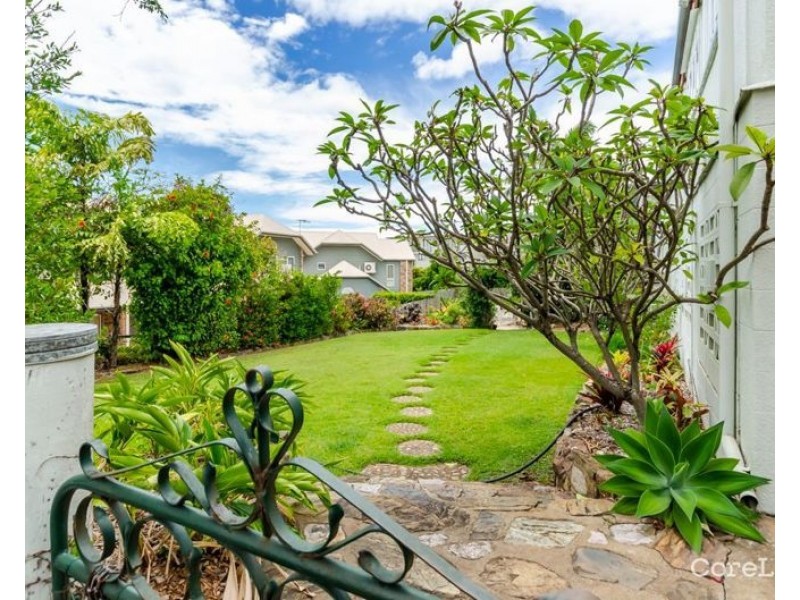 15 Yarroon Street, Gladstone QLD 4680