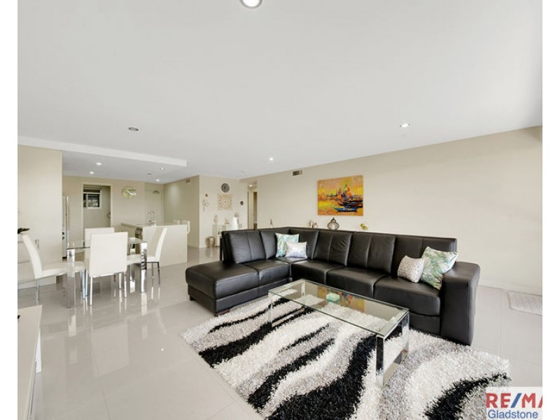 8/2 The Promenade, Boyne Island QLD 4680