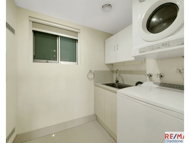8/2 The Promenade, Boyne Island QLD 4680