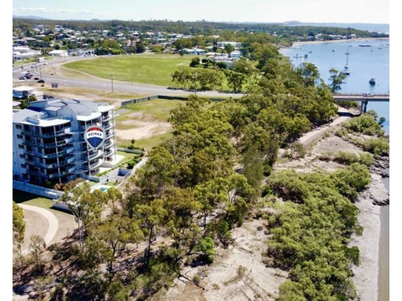 8/2 The Promenade, Boyne Island QLD 4680