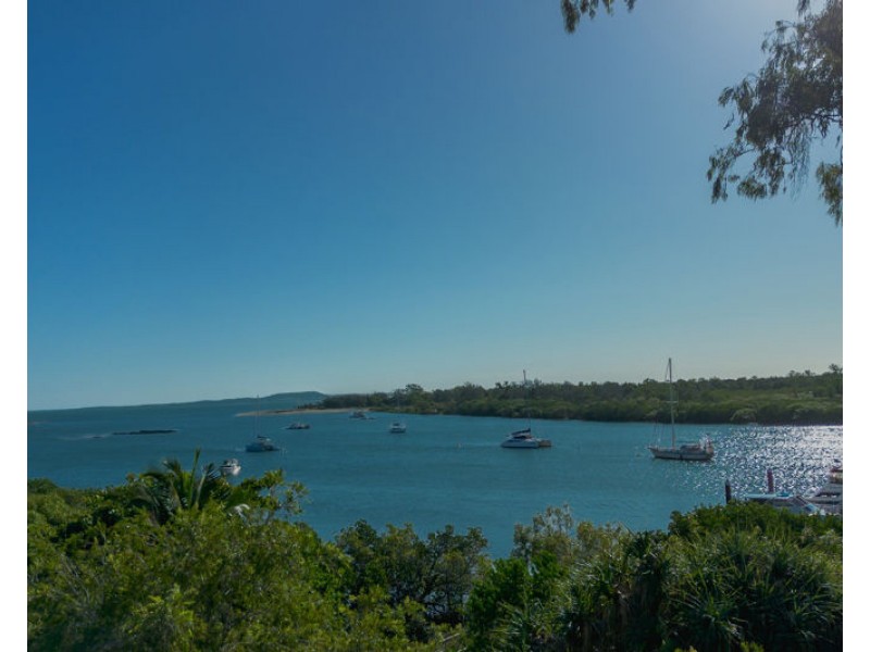 16/8A WYNDHAM AVENUE, Boyne Island QLD 4680