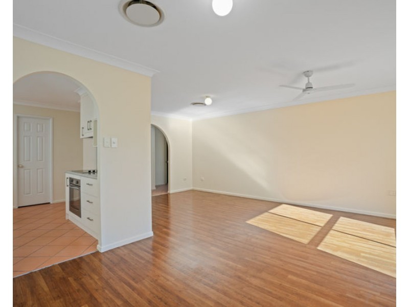 8 Hayman Court, Clinton QLD 4680