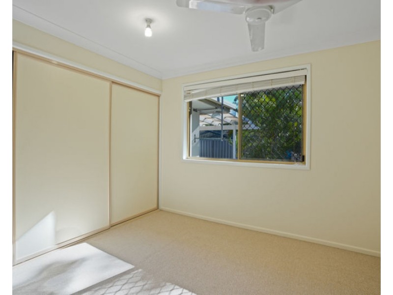 8 Hayman Court, Clinton QLD 4680
