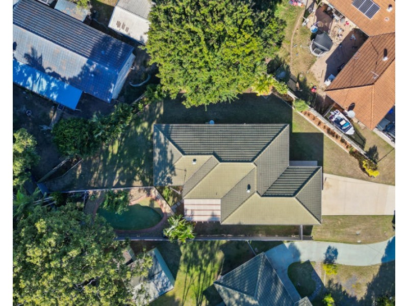 8 Hayman Court, Clinton QLD 4680