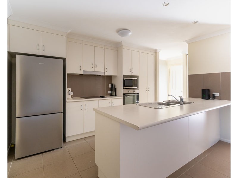 2 Centaurus Close, Telina QLD 4680