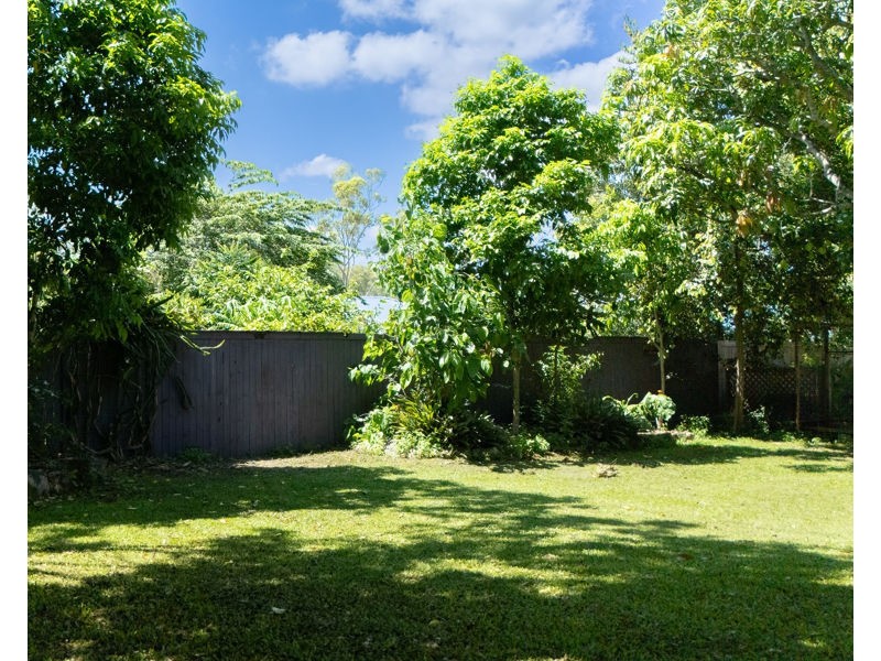 18 Allunga Drive, Glen Eden QLD 4680