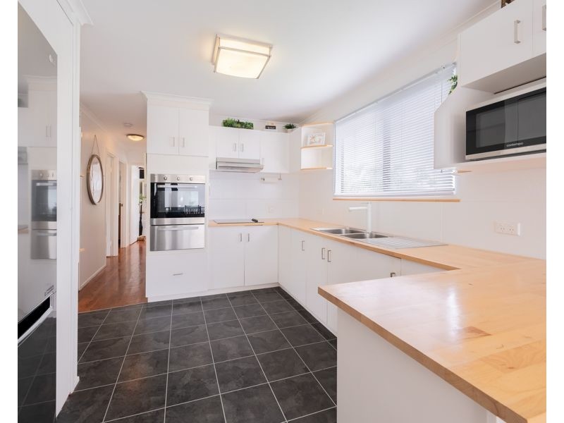 16 Macedon Street, Tannum Sands QLD 4680