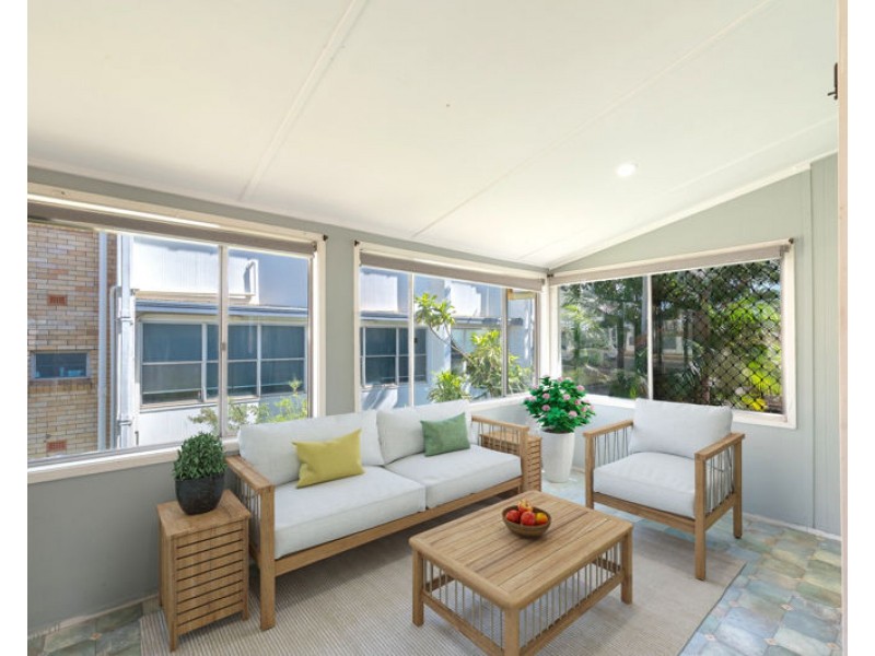 64 Toolooa Street, South Gladstone QLD 4680