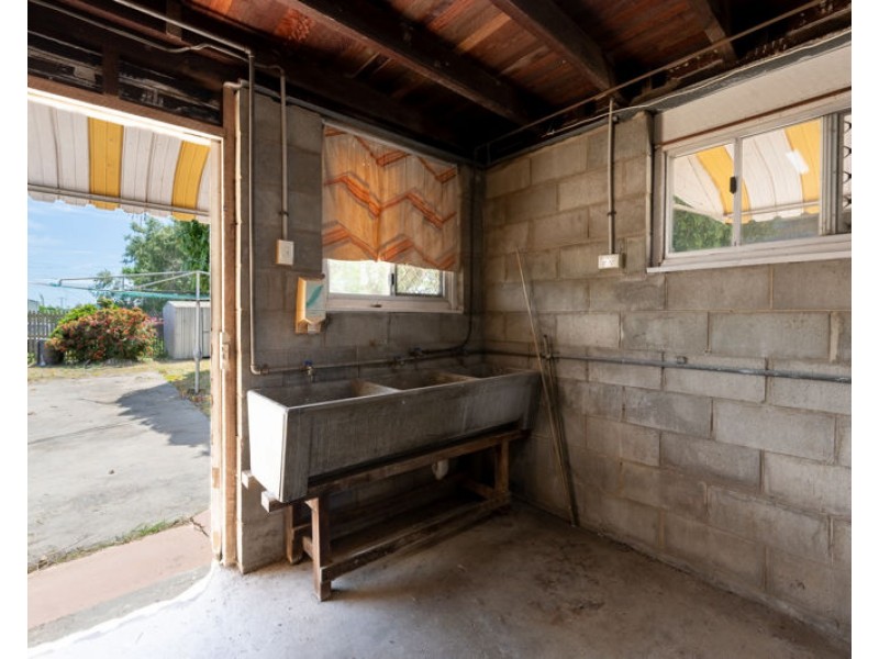 64 Toolooa Street, South Gladstone QLD 4680