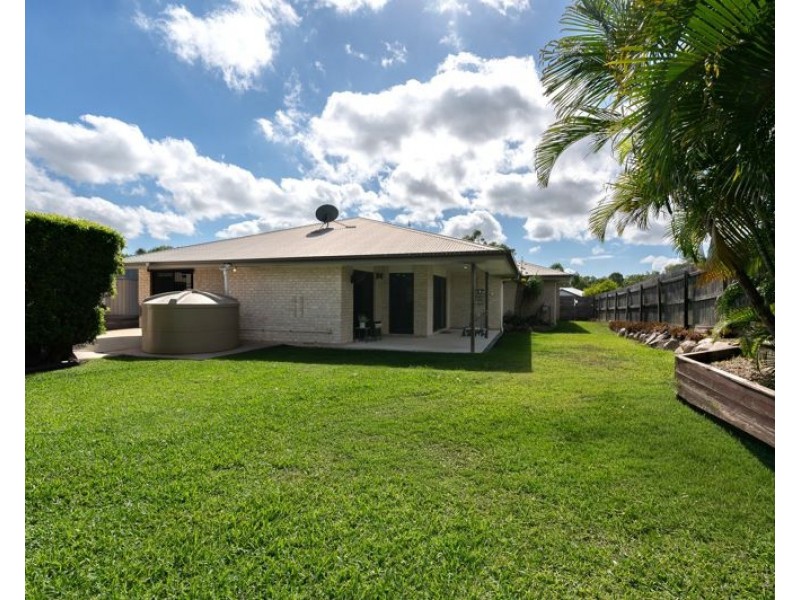 4 Woodland Court, Kirkwood QLD 4680