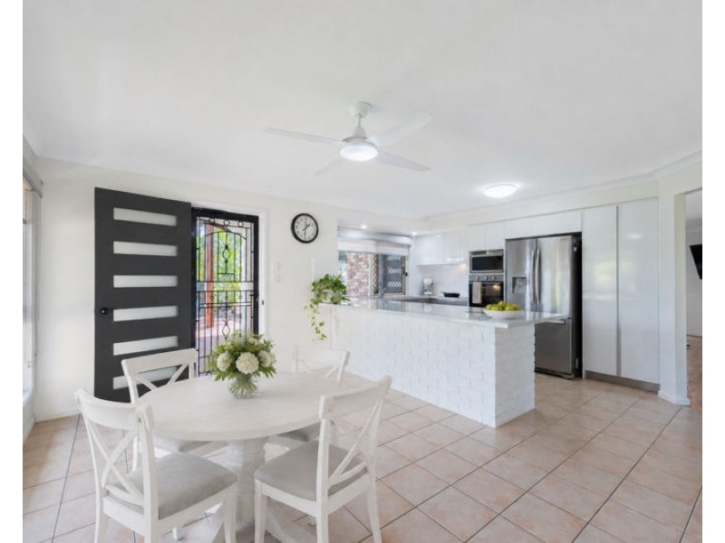 6 Kerfoot Close, Tannum Sands QLD 4680