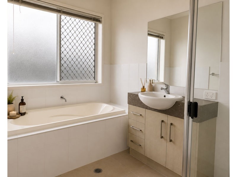 26 Clover Crescent, Boyne Island QLD 4680