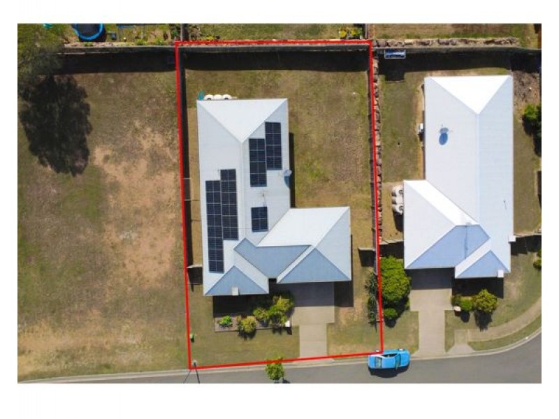 26 Clover Crescent, Boyne Island QLD 4680