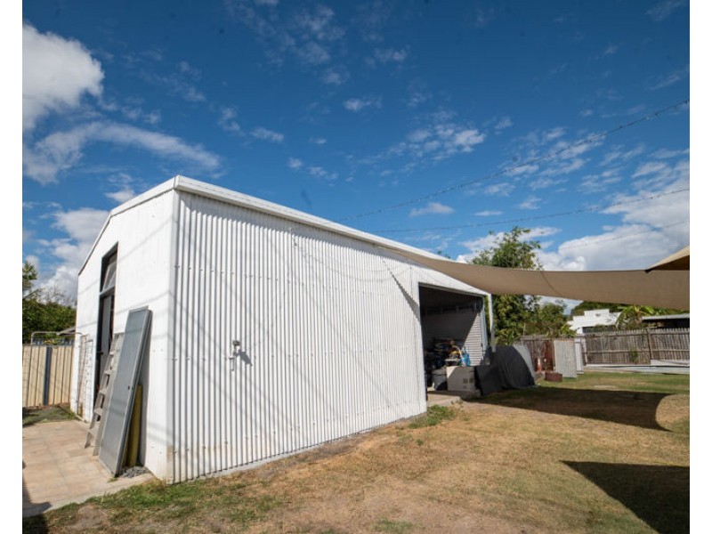 27 Main Street, Park Avenue QLD 4701