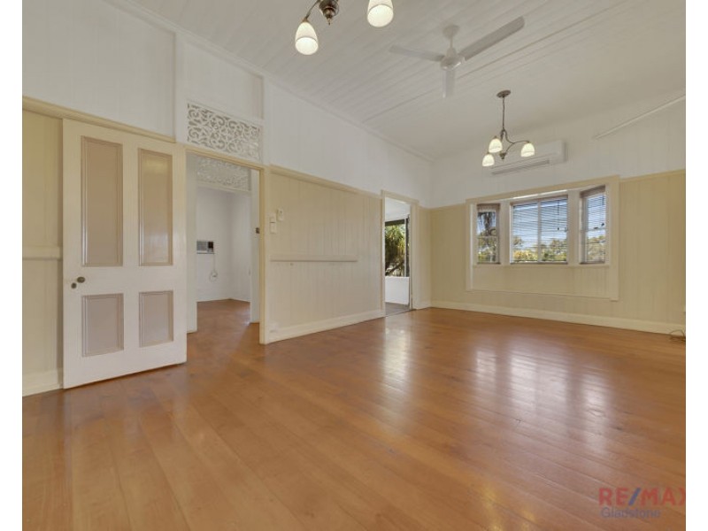 23 Cook Street, West Gladstone QLD 4680