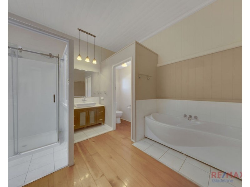23 Cook Street, West Gladstone QLD 4680