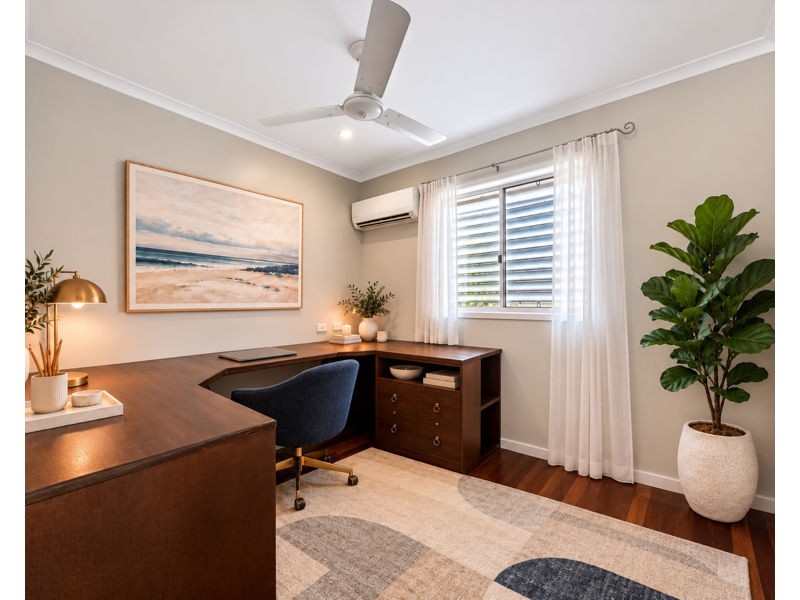 11 Hill Crescent, West Gladstone QLD 4680