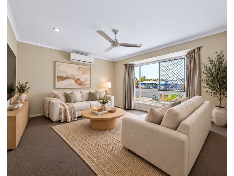 284 J Hickey Avenue, Clinton QLD 4680