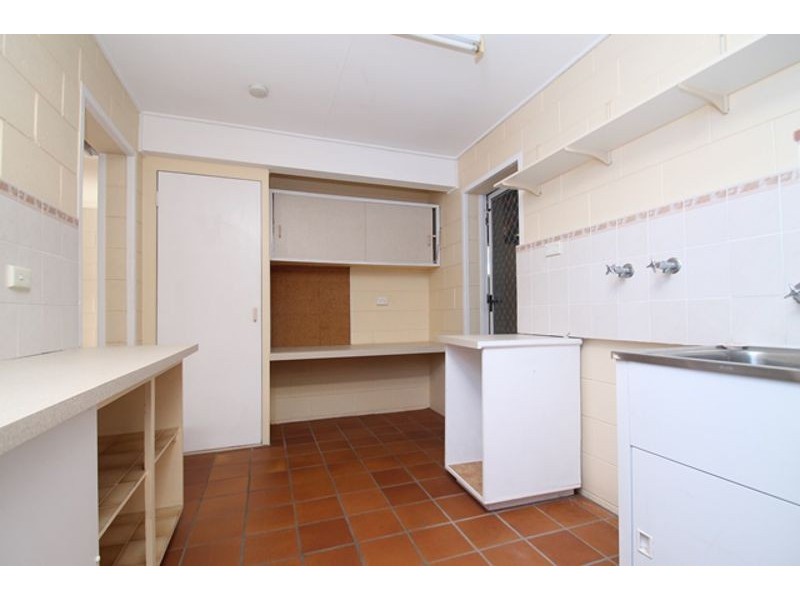 10 TUDMAN STREET, West Gladstone QLD 4680