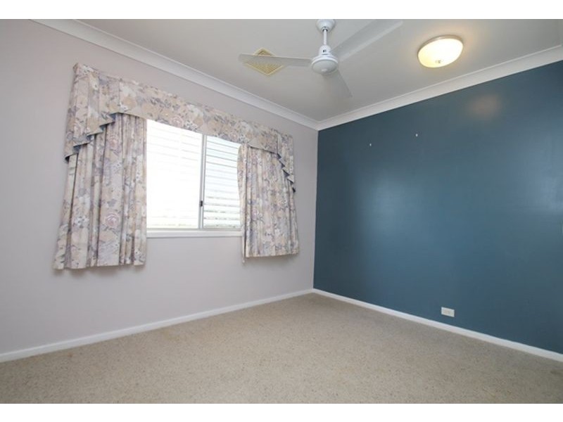 10 TUDMAN STREET, West Gladstone QLD 4680