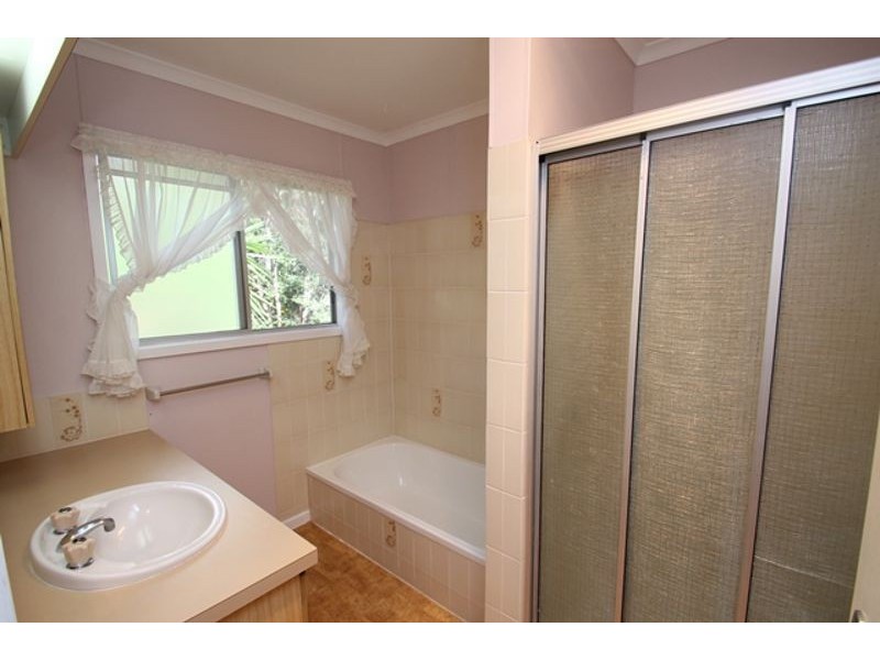 10 TUDMAN STREET, West Gladstone QLD 4680