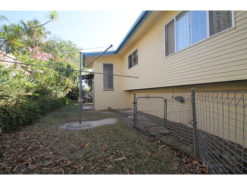 10 TUDMAN STREET, West Gladstone QLD 4680