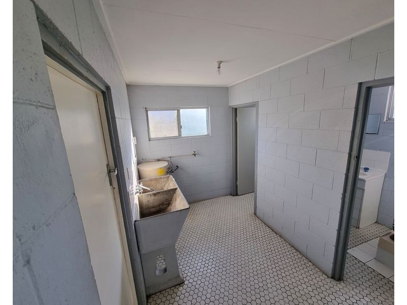 2/23 Barney Street, Barney Point QLD 4680