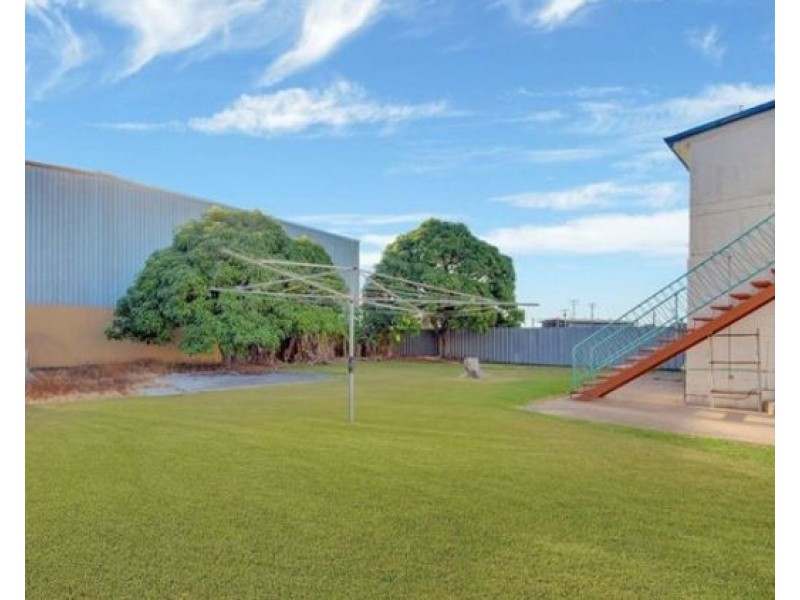 2/23 Barney Street, Barney Point QLD 4680