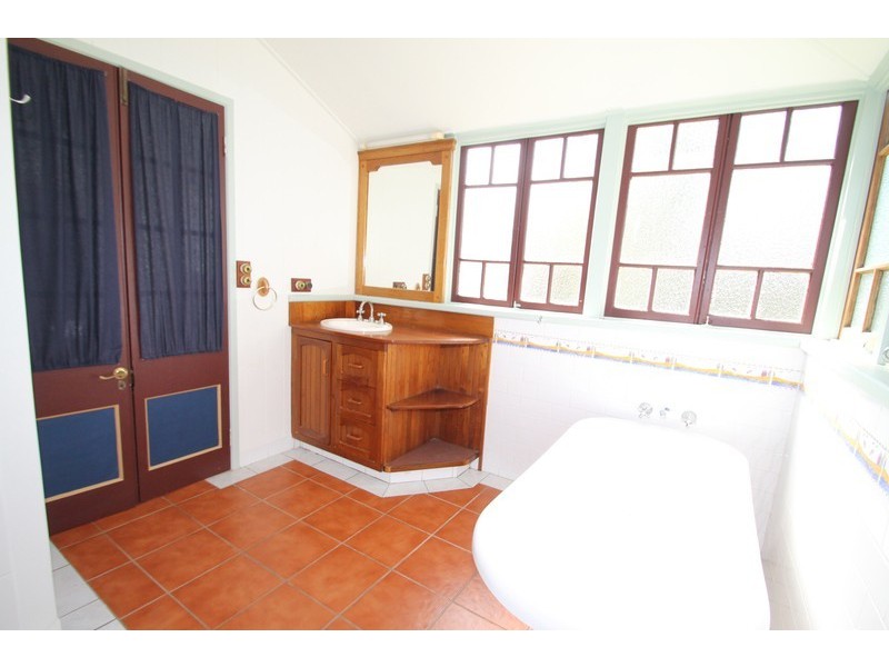 10 HERBERT STREET, Gladstone QLD 4680