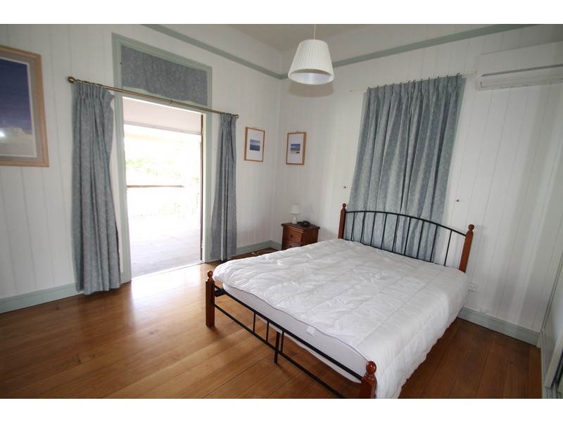 10 HERBERT STREET, Gladstone QLD 4680