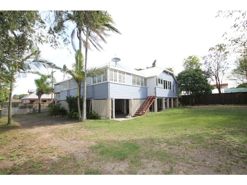 10 HERBERT STREET, Gladstone QLD 4680