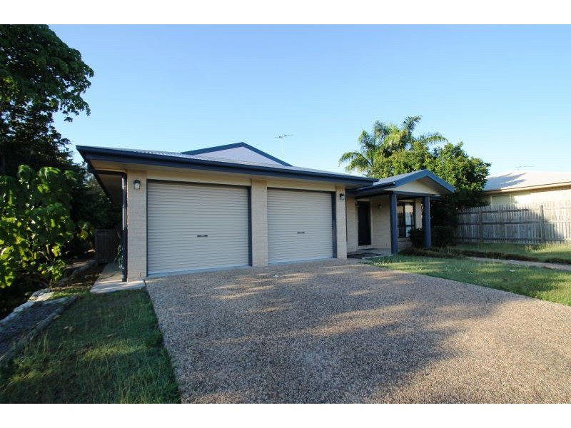 121A COL BROWN AVENUE, Clinton QLD 4680