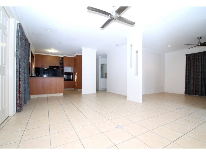 121A COL BROWN AVENUE, Clinton QLD 4680