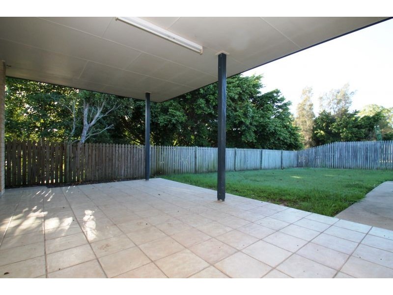 121A COL BROWN AVENUE, Clinton QLD 4680