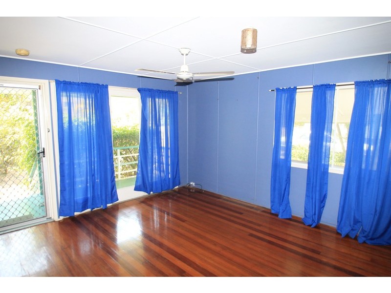 33 BARNEY STREET, Barney Point QLD 4680