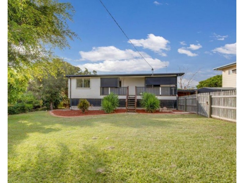 30 Hansen Crescent, Clinton QLD 4680
