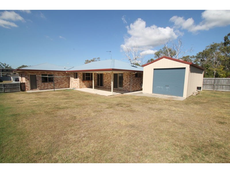 4 PARSONS PLACE, New Auckland QLD 4680